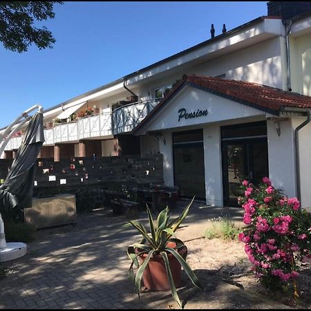 Pension " Zu Den Linden" Trin Trinwillershagen Esterno foto